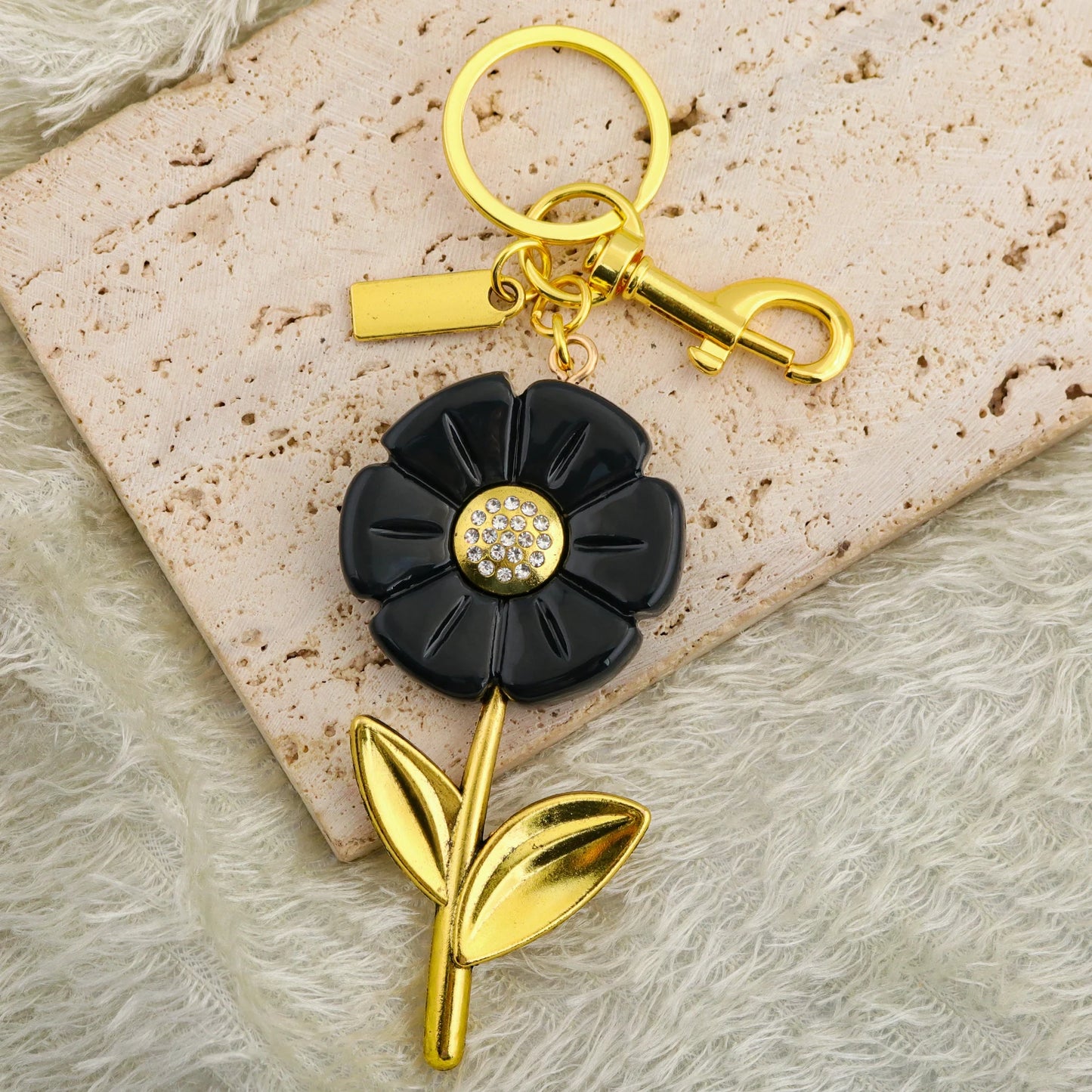 Daisy Flower Keychain Pendant