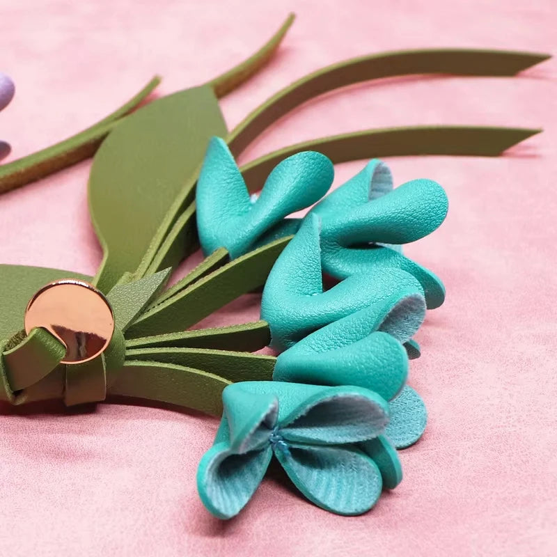 Osmanthus Leaf Leather Keychain