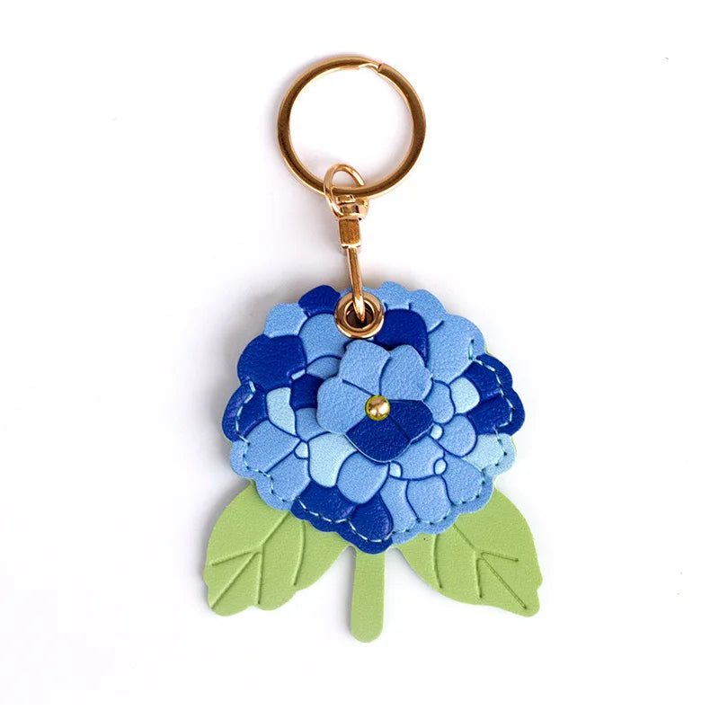 Flower Pendant Leather Keychain — Bag Charm & AirTag Cover
