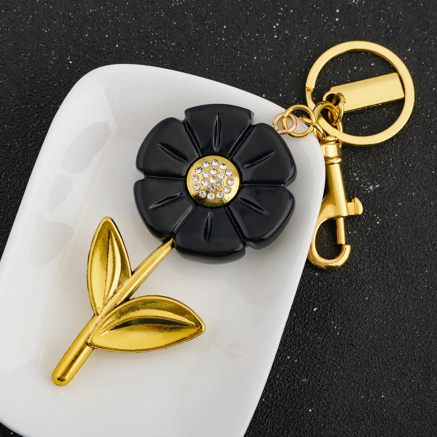 Daisy Flower Keychain Pendant